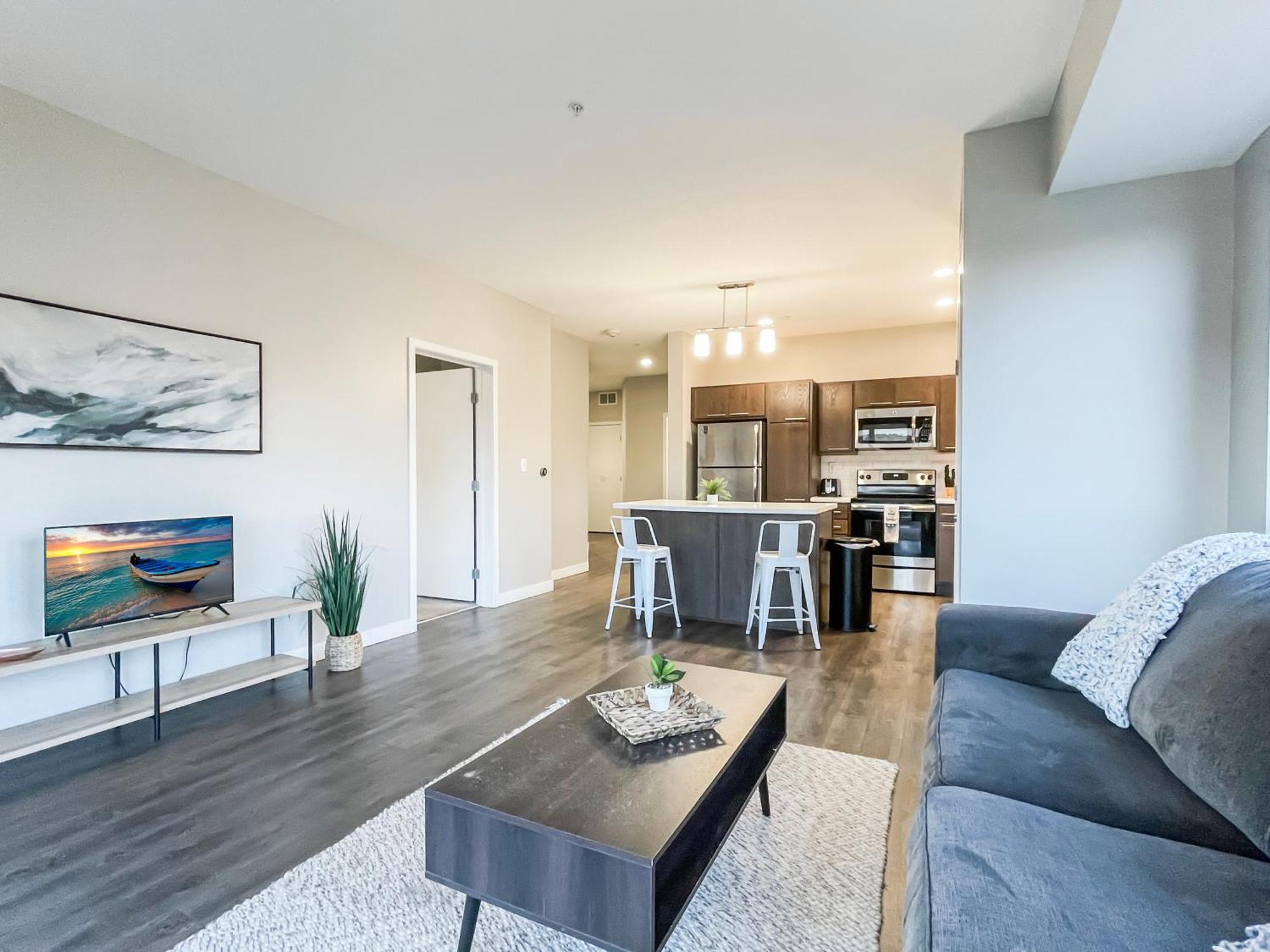 Large Downtown 2Br -Hot Tub-Downtown! Apartment Des Moines Exterior photo